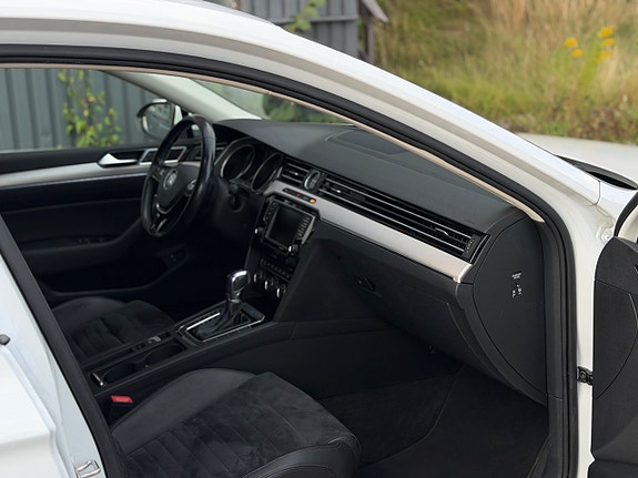 Volkswagen Passat 6 of 11