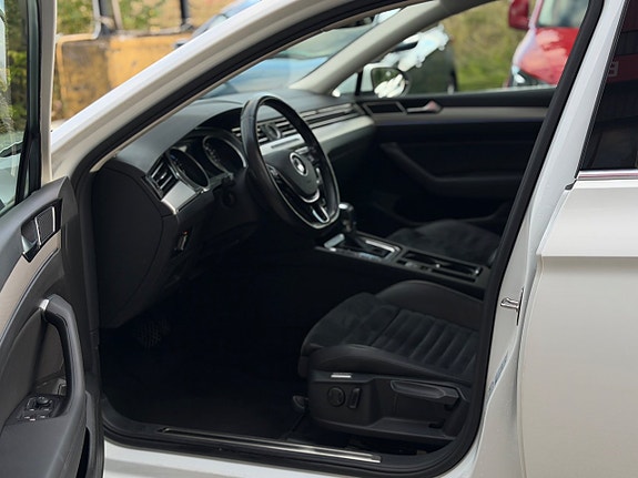 Volkswagen Passat 7 of 11