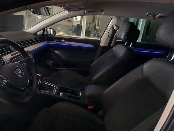Volkswagen Passat 11 of 11