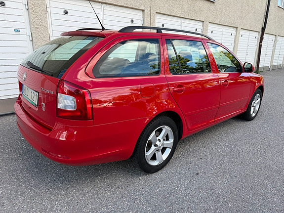 Skoda Octavia 4 of 9