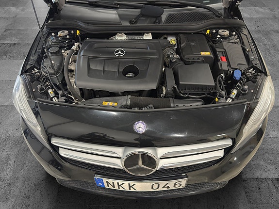 Mercedes-Benz A180 9 of 21