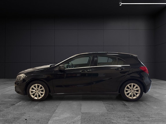 Mercedes-Benz A180 3 of 21