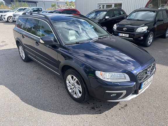 Volvo XC70 18 of 21