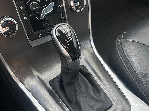 Volvo XC70 12 of 21