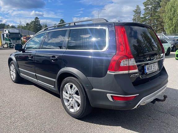 Volvo XC70 4 of 21