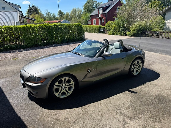 BMW Z4 3 of 11