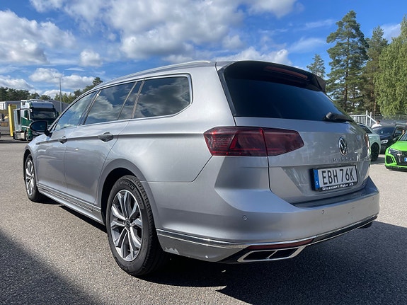 Volkswagen Passat 4 of 18