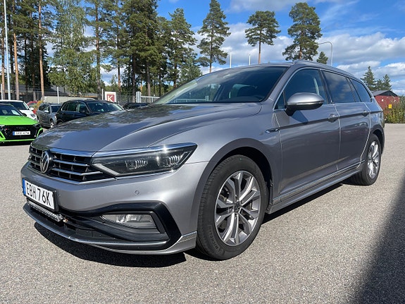 Volkswagen Passat 3 of 18