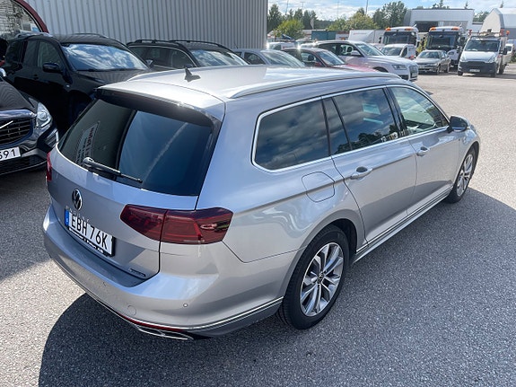 Volkswagen Passat 18 of 18