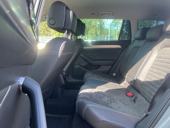 Volkswagen Passat 8 of 18