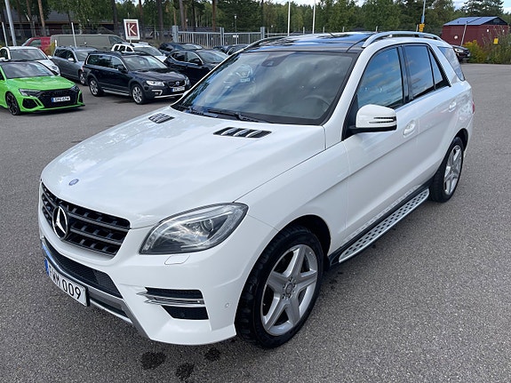 Mercedes-Benz ML350 19 of 21