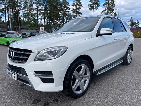 Mercedes-Benz ML350 3 of 21