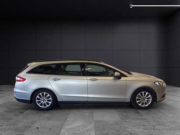 Ford Mondeo 7 of 23