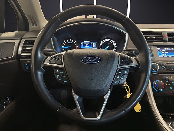 Ford Mondeo 14 of 23