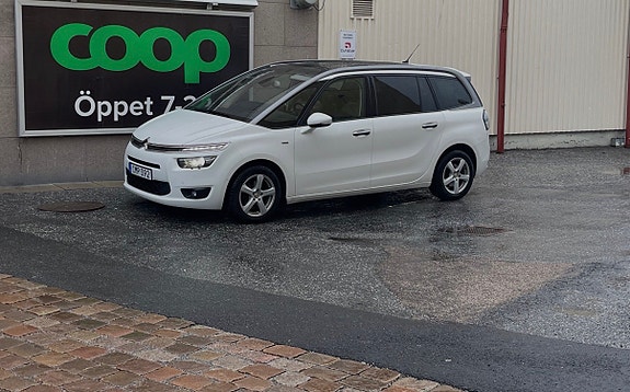 Citroen Grand C4 Picasso 2 of 3