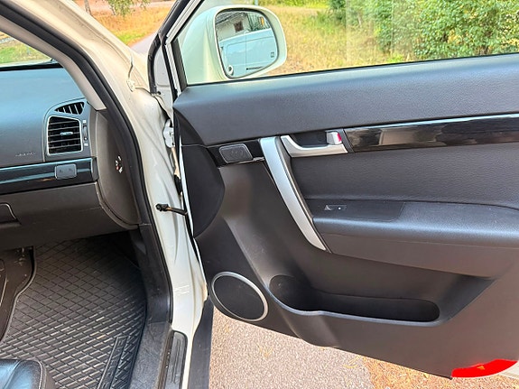 Chevrolet Captiva 14 of 26