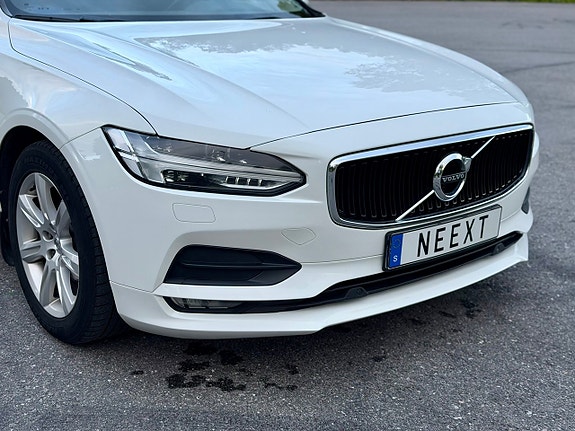 Volvo V90 9 of 23
