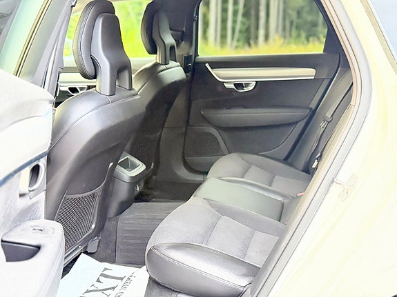 Volvo V90 17 of 23