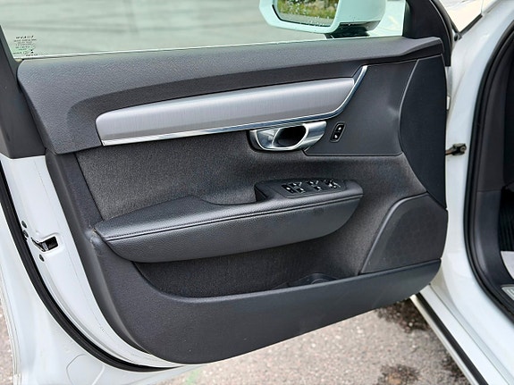 Volvo V90 15 of 23
