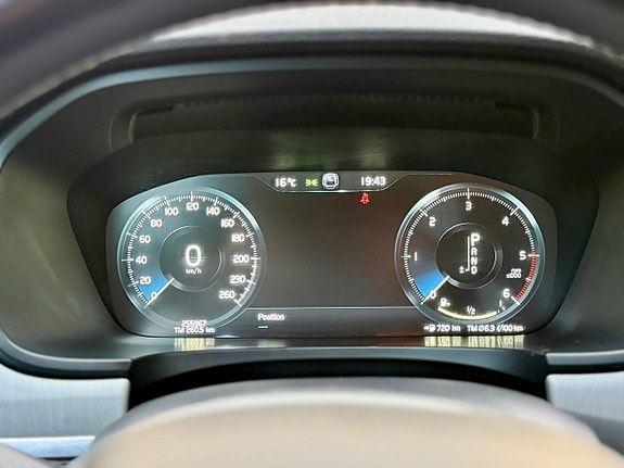 Volvo V90 16 of 23