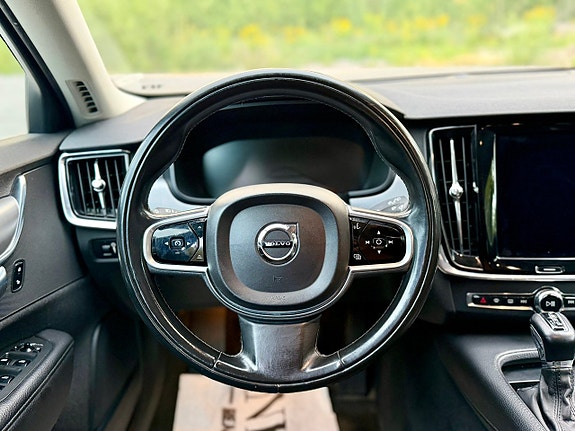 Volvo V90 14 of 23