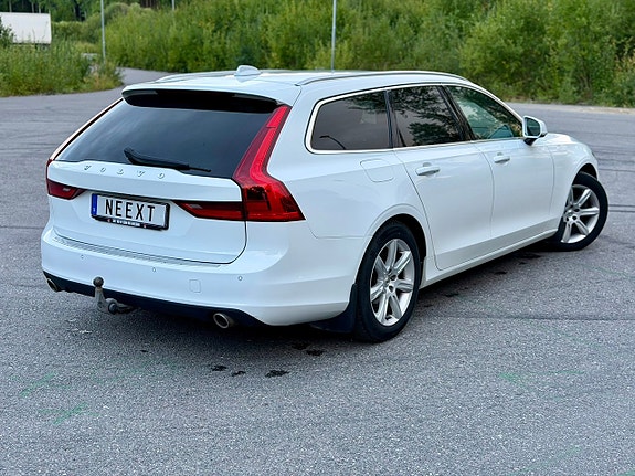 Volvo V90 5 of 23