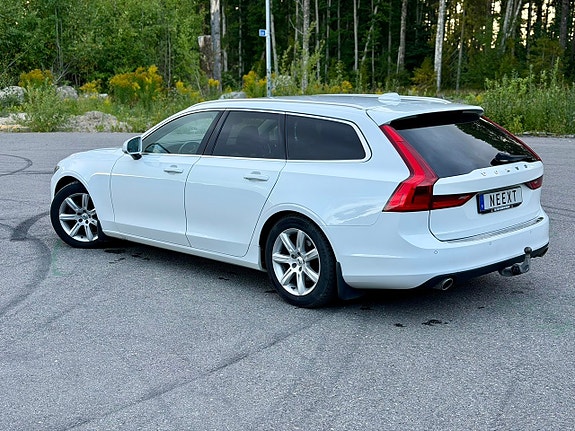 Volvo V90 3 of 23