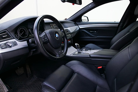 BMW 523i 16 of 22