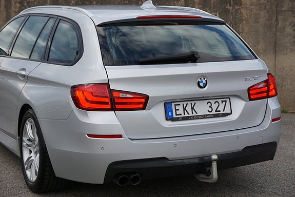 BMW 523i 7 of 22