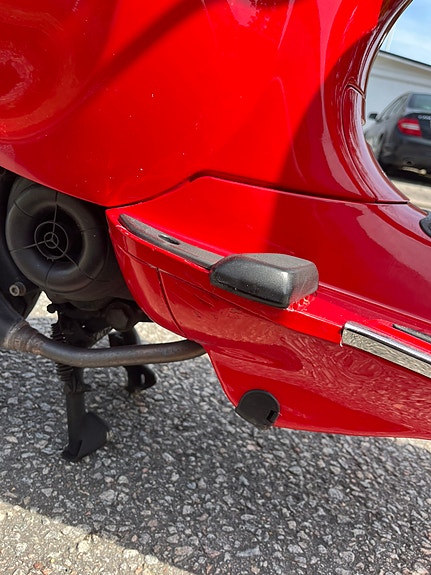 Vespa PRIMAVERA 50 4T 2 of 7