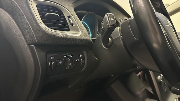 Volvo V40 10 of 29