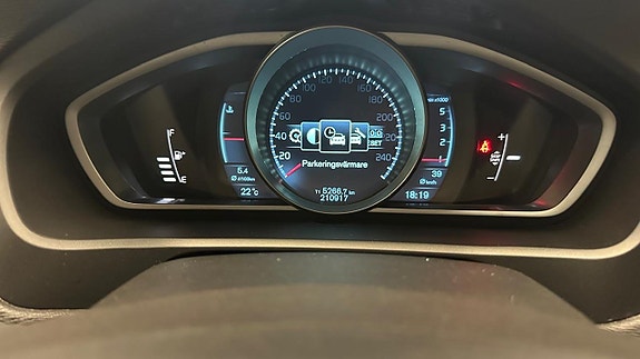 Volvo V40 23 of 29