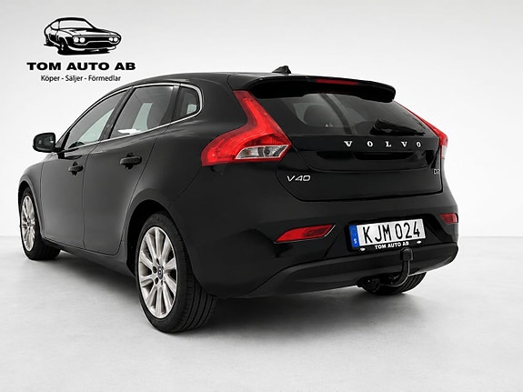 Volvo V40 4 of 29