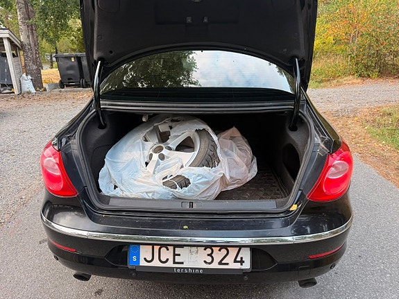 Volkswagen Passat CC 7 of 28