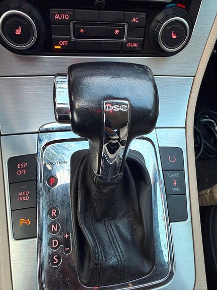 Volkswagen Passat CC 20 of 28