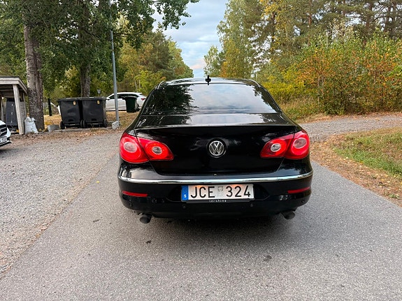 Volkswagen Passat CC 6 of 28