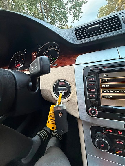 Volkswagen Passat CC 24 of 28