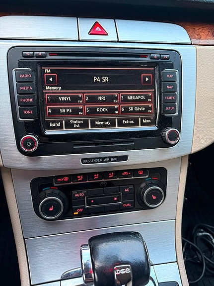 Volkswagen Passat CC 18 of 28