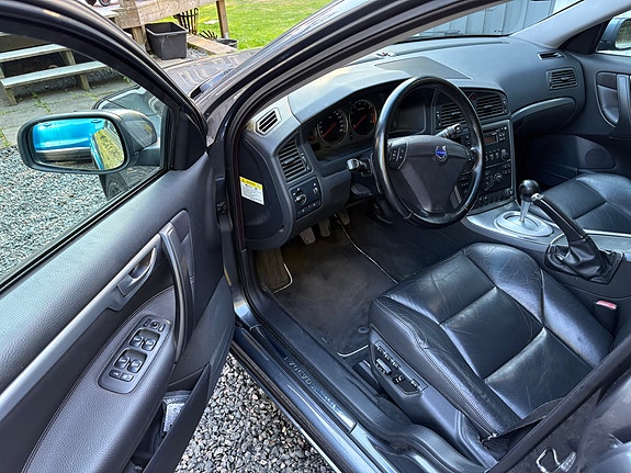 Volvo S60 9 of 13