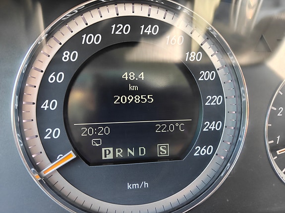 Mercedes-Benz C180 7 of 10
