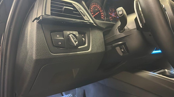 BMW 320d 11 of 30