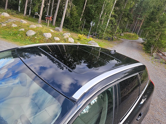 Volvo XC60 12 of 30