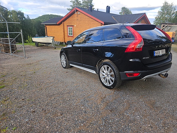 Volvo XC60 7 of 30