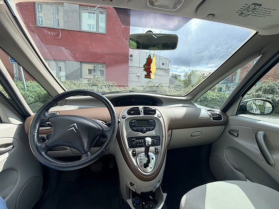Citroen Xsara Picasso 3 of 6