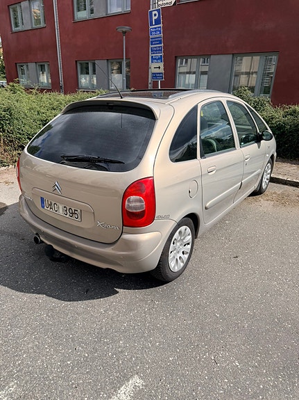 Citroen Xsara Picasso 4 of 6