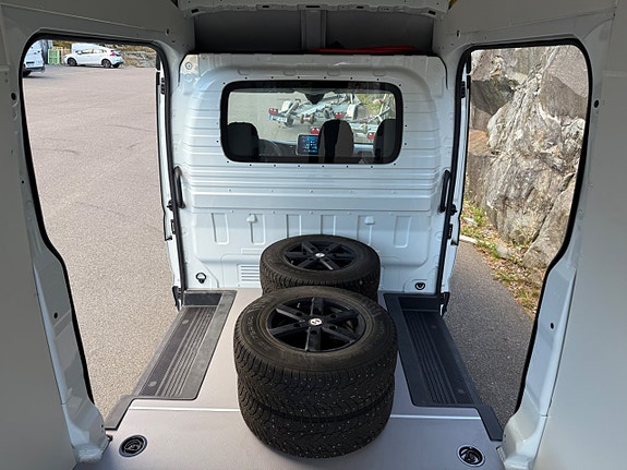 Maxus e-Deliver 9 12 of 28