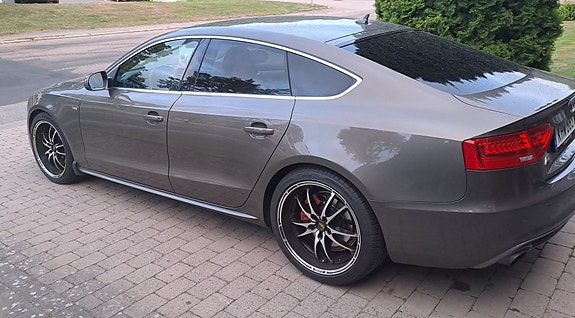 Audi A5 2 of 7