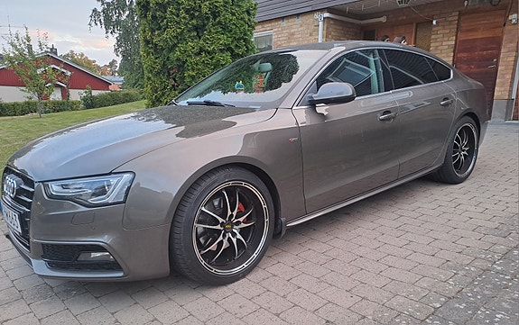 Audi A5 3 of 7