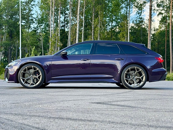 Audi RS6 2 of 30