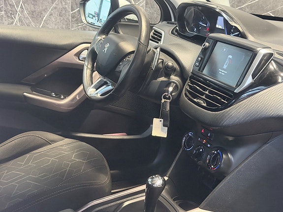 Peugeot 2008 15 of 19